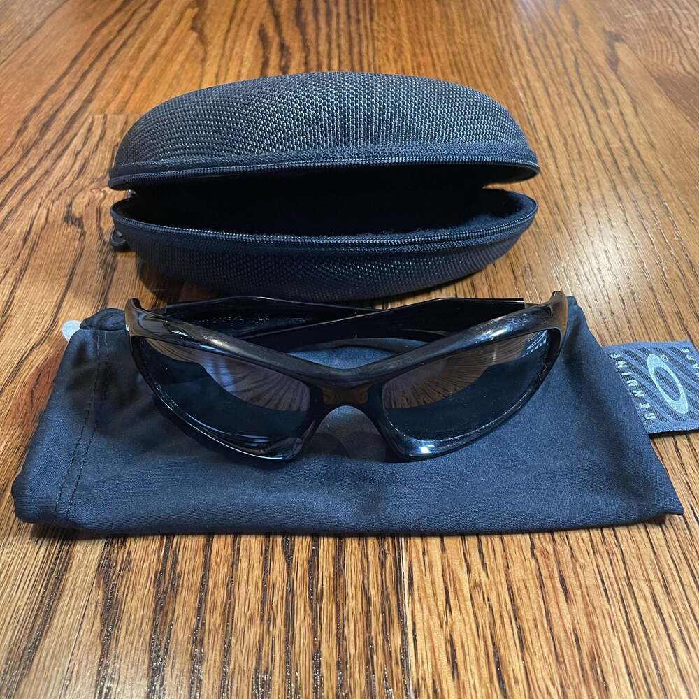 Oakley Vtg 2000 Monster Dog Sunglasses Black Frame with Carrying Case